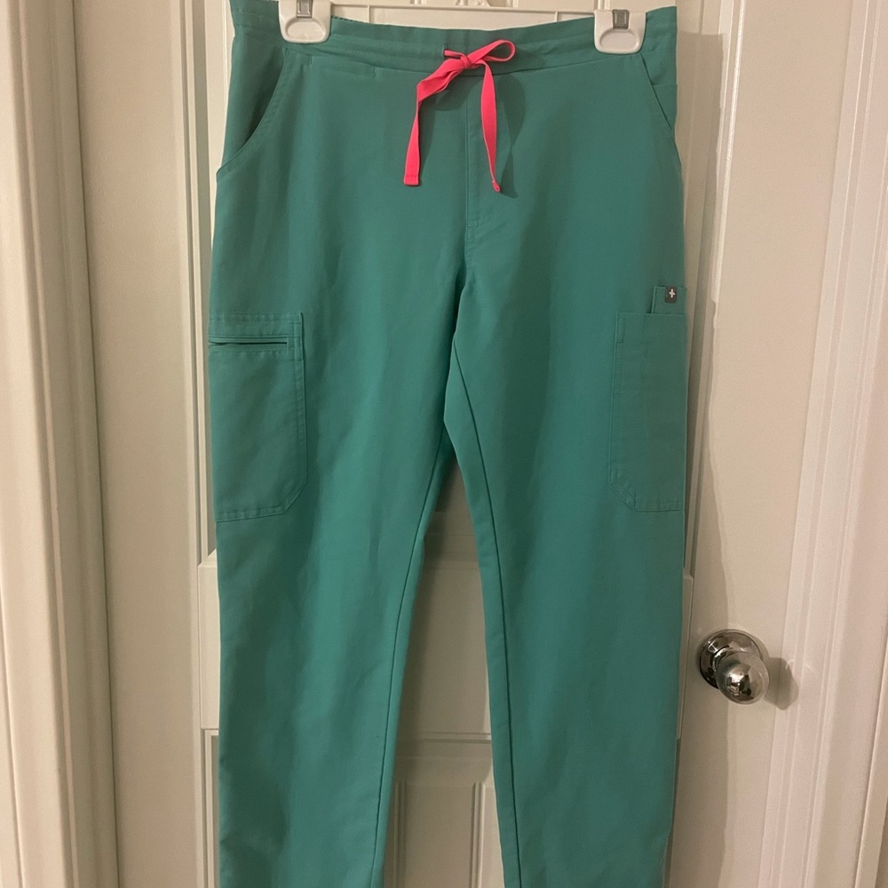 Figs Women's Surgical Green Yola